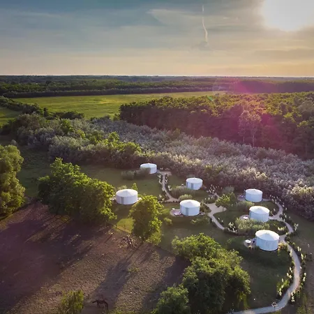 Resort Homoki Bed & Beyond Glamping Adult Only